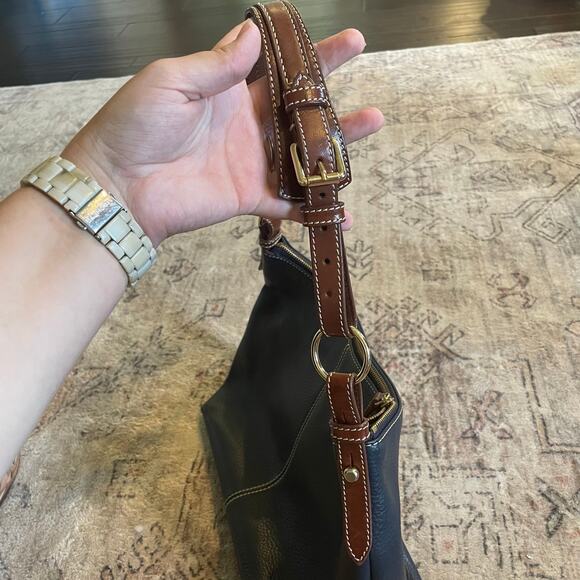 Dooney & Bourke Mary Bag Marine Blue Pebbled Leather Hobo Purse Navy EUC - Picture 3 of 9